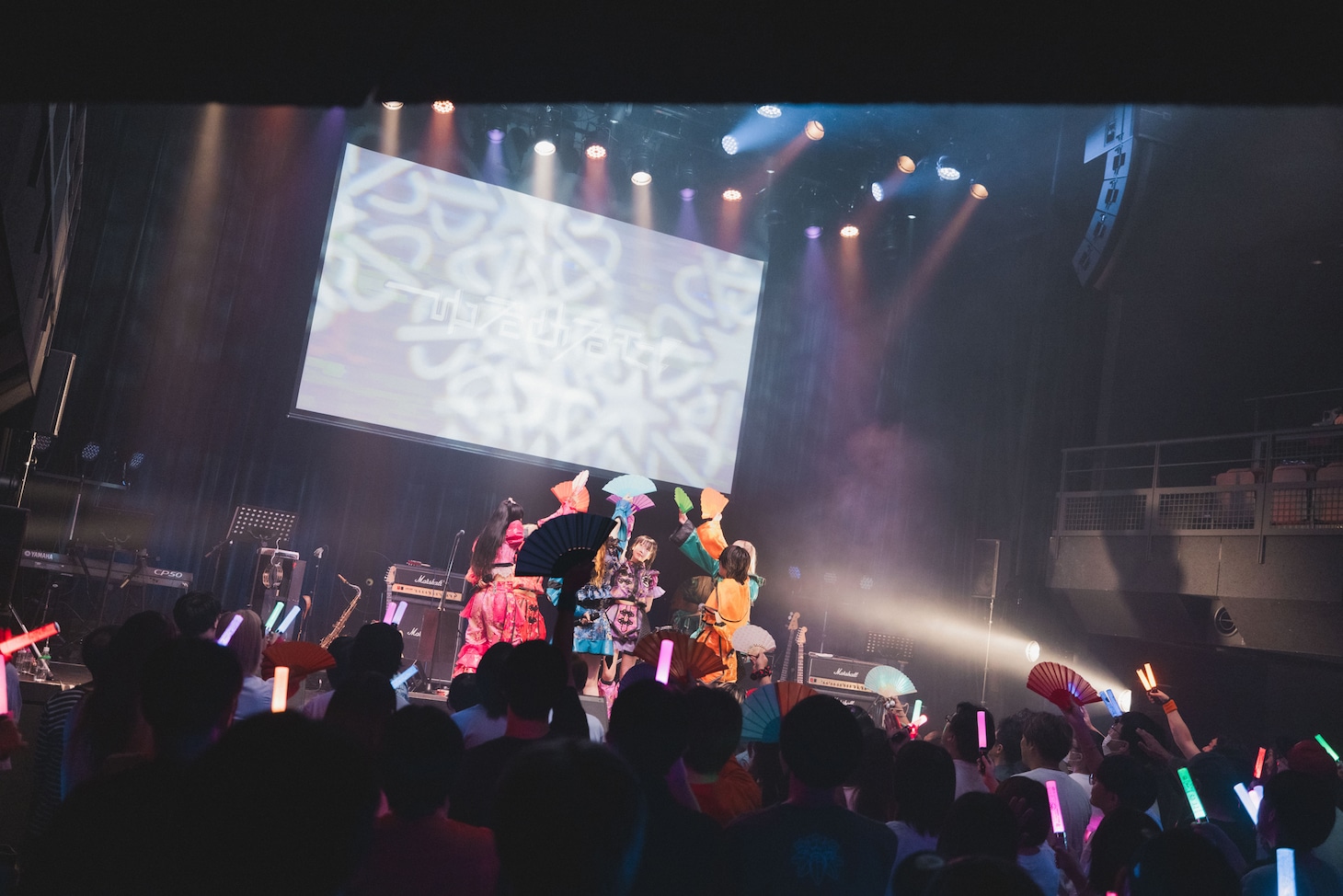 「ゆるめるモ！中学一年生になりました ～13周年は13日の月曜日～」会場の様子。（Photo by ike）