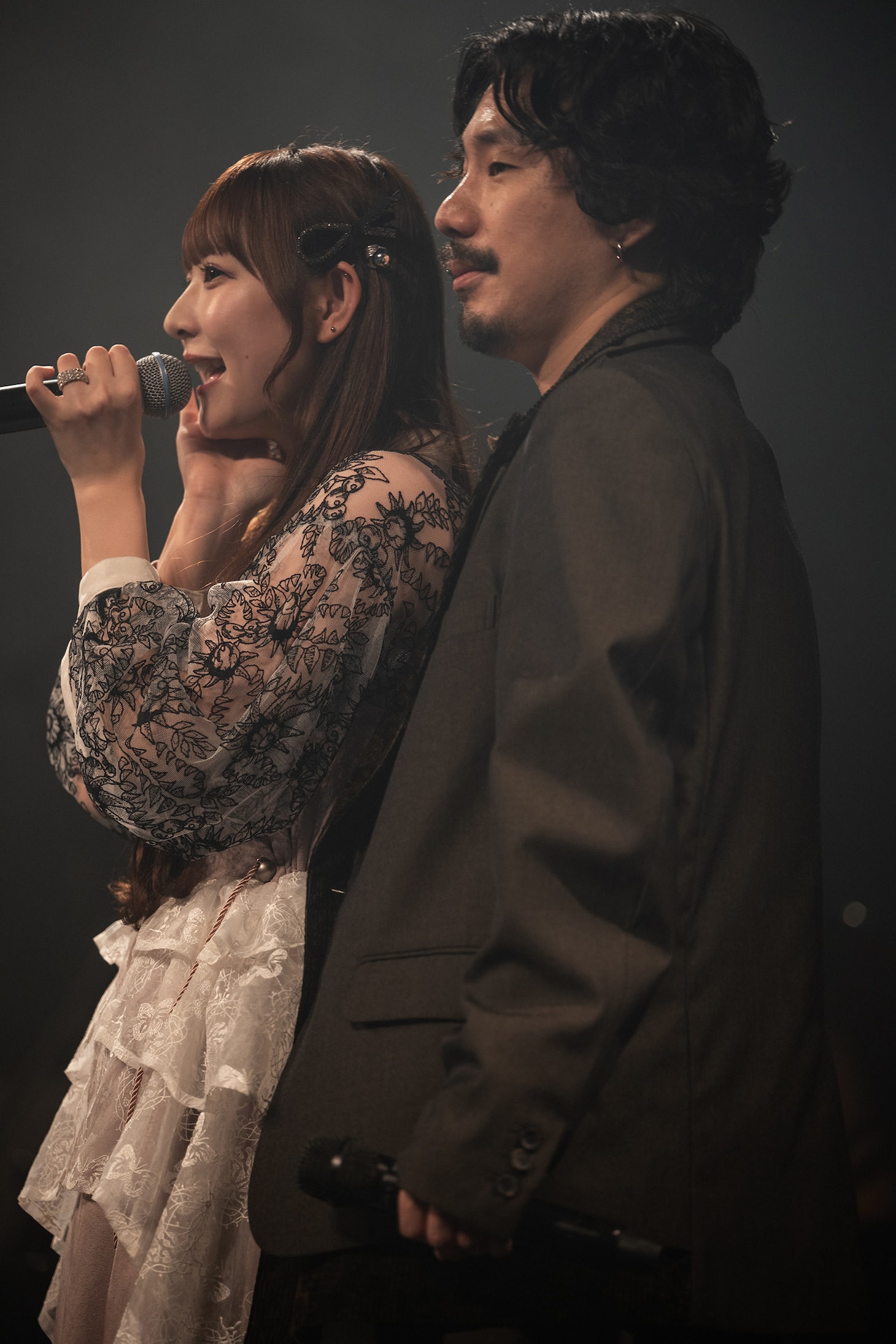 清ゆな（左）と清竜人（右）。