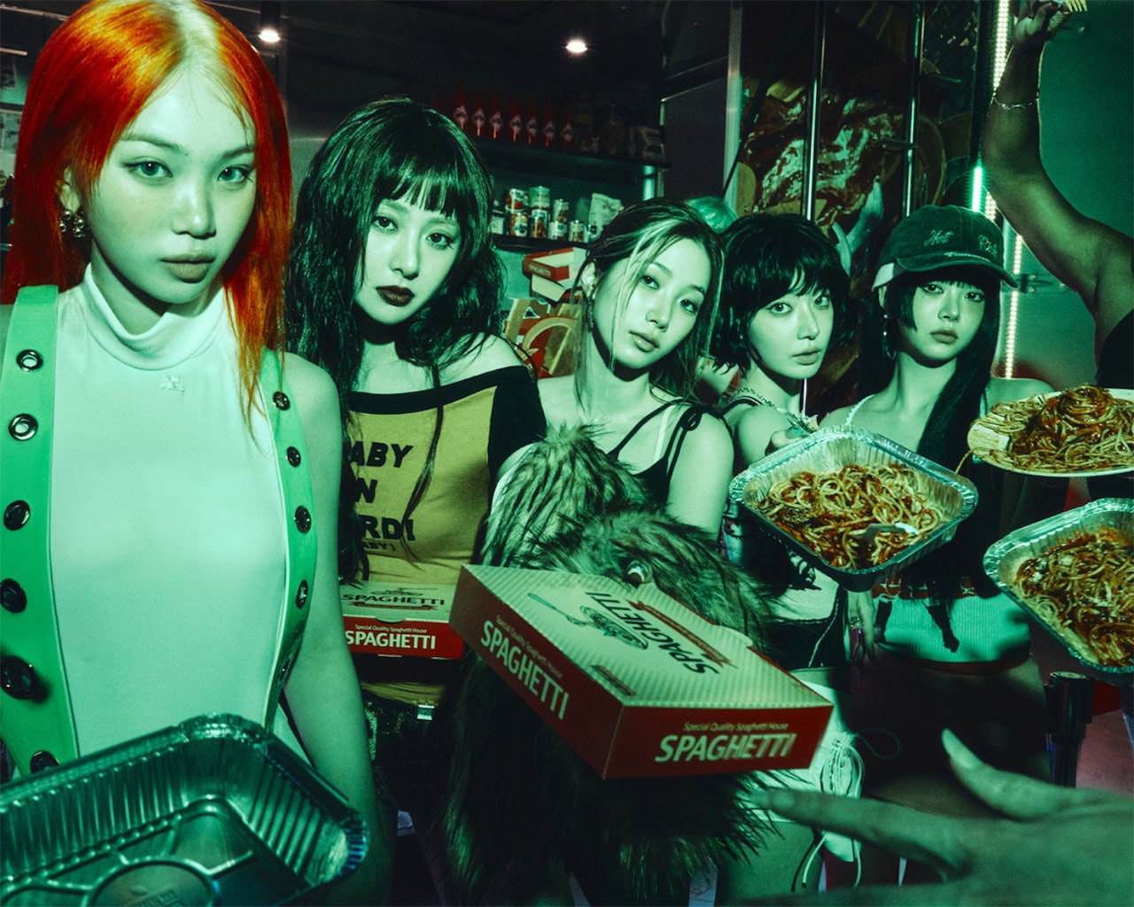 LE SSERAFIM「SPAGHETTI」コンセプトフォト (P)&(C) SOURCE MUSIC