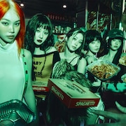 LE SSERAFIMが1stシングル「SPAGHETTI」発表、BTS・J-HOPEがフィーチャリング参加