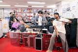 「tiny desk concerts JAPAN STUTS with friends」より、Daichi Yamamotoを迎えたパフォーマンスの様子。(写真提供:NHK)