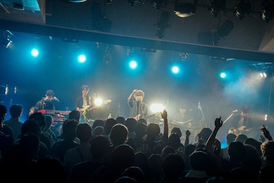 「Ayllton 1st LIVE 2025 "Be honest!"」の様子。（Photo by Kairi）