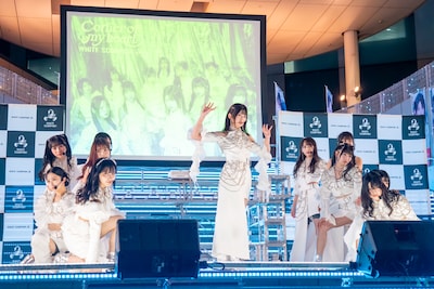 WHITE SCORPION「Corner of my heart」リリース記念イベントの様子。