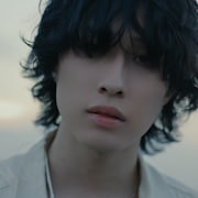 OSHIKIKEIGOが広大な自然の中で歌う、「喩えて」MV公開
