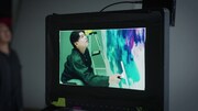 モニタに映るLEO。BE:FIRSTが出演する、ユニリーバ・ジャパンの新Web CM「#DRAW_YOURSELF」ビハインド映像より。