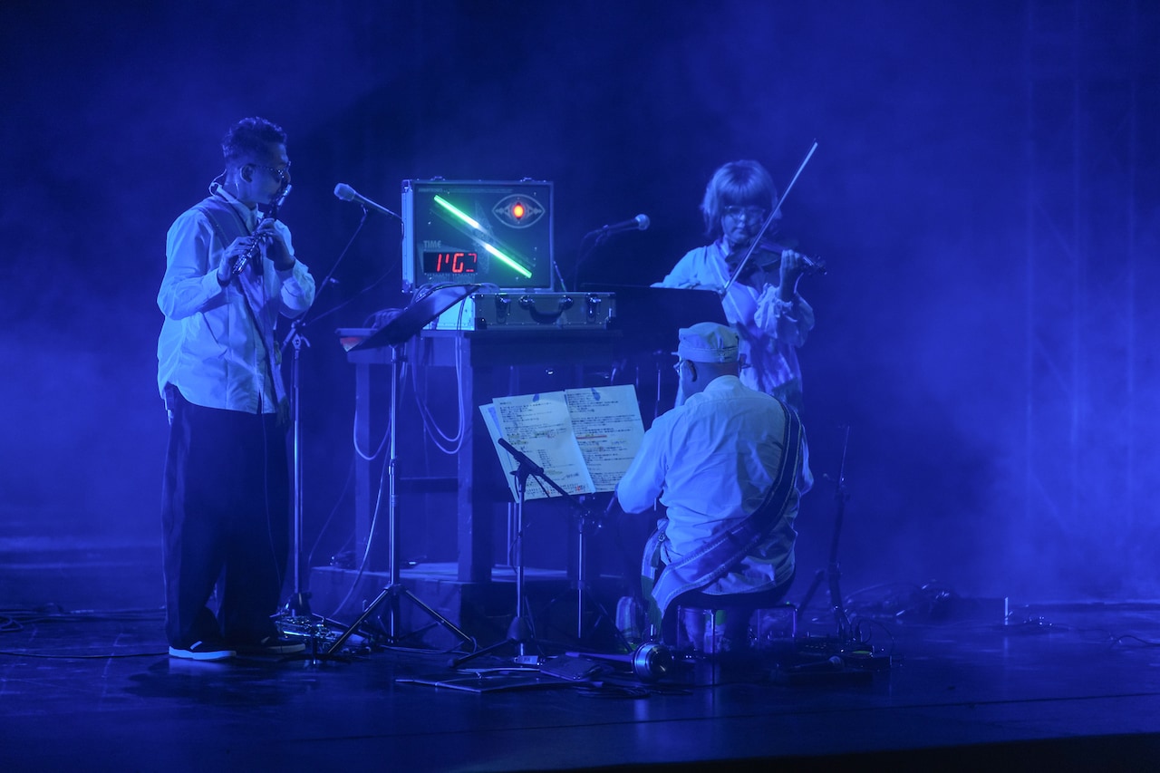 ASA-CHANG＆巡礼（Photo: Andrea Avezzù, Courtesy La Biennale di Venezia）