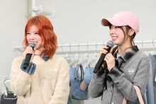 NiziUのRIKUとMIIHI。