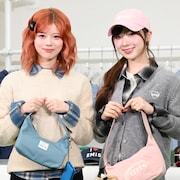 NiziUのRIKUとMIIHI、韓国発ブランドEMISの日本初フラッグシップストアに登場