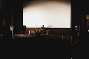 「キネマ旬報シアター応援独奏会」の様子。