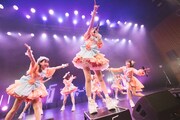 「フューチャーサイダー3周年記念ワンマンライブ～はしゃげ！ちゃの仲間たち！～」の様子。