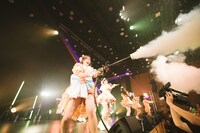 「フューチャーサイダー3周年記念ワンマンライブ～はしゃげ！ちゃの仲間たち！～」の様子。