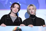 左から冨田侑暉(龍宮城)、NAOYA(MAZZEL)。