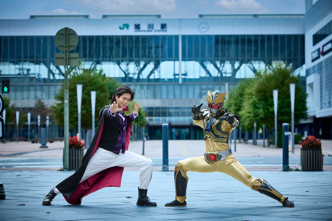 股下3km”の超特急リョウガ、日本列島を股にかける─300種トレカ