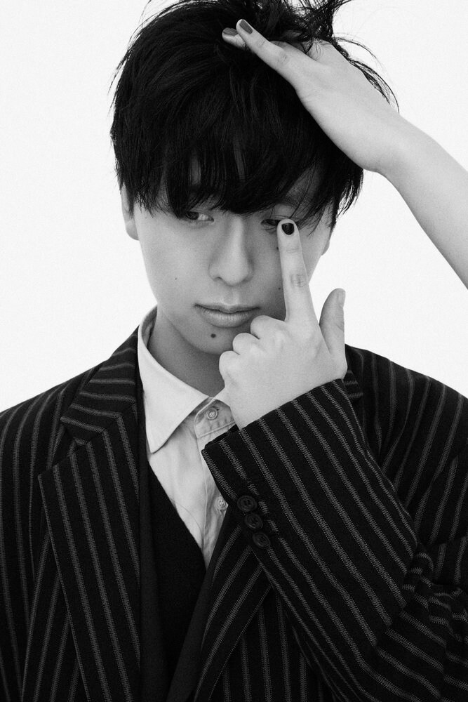 友成空、音楽で世界地図を描く1stアルバム「文明開化 - East West」