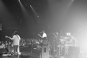 「YANUSHI LIVE TOUR 2025」東京公演の様子。(撮影:今井駿介)