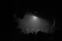 「YANUSHI LIVE TOUR 2025」東京公演の様子。（撮影：今井駿介）