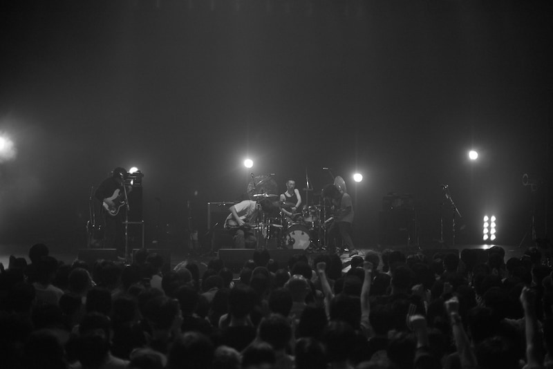 「YANUSHI LIVE TOUR 2025」東京公演の様子。(撮影:今井駿介)