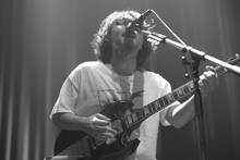 田中ヤコブ（Vo, G）（撮影：今井駿介）