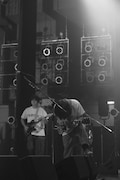 「YANUSHI LIVE TOUR 2025」東京公演の様子。(撮影:今井駿介)