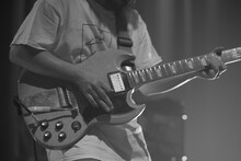 田中ヤコブ（Vo, G）（撮影：今井駿介）