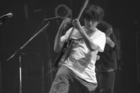 谷江俊岳（Vo, G）（撮影：今井駿介）