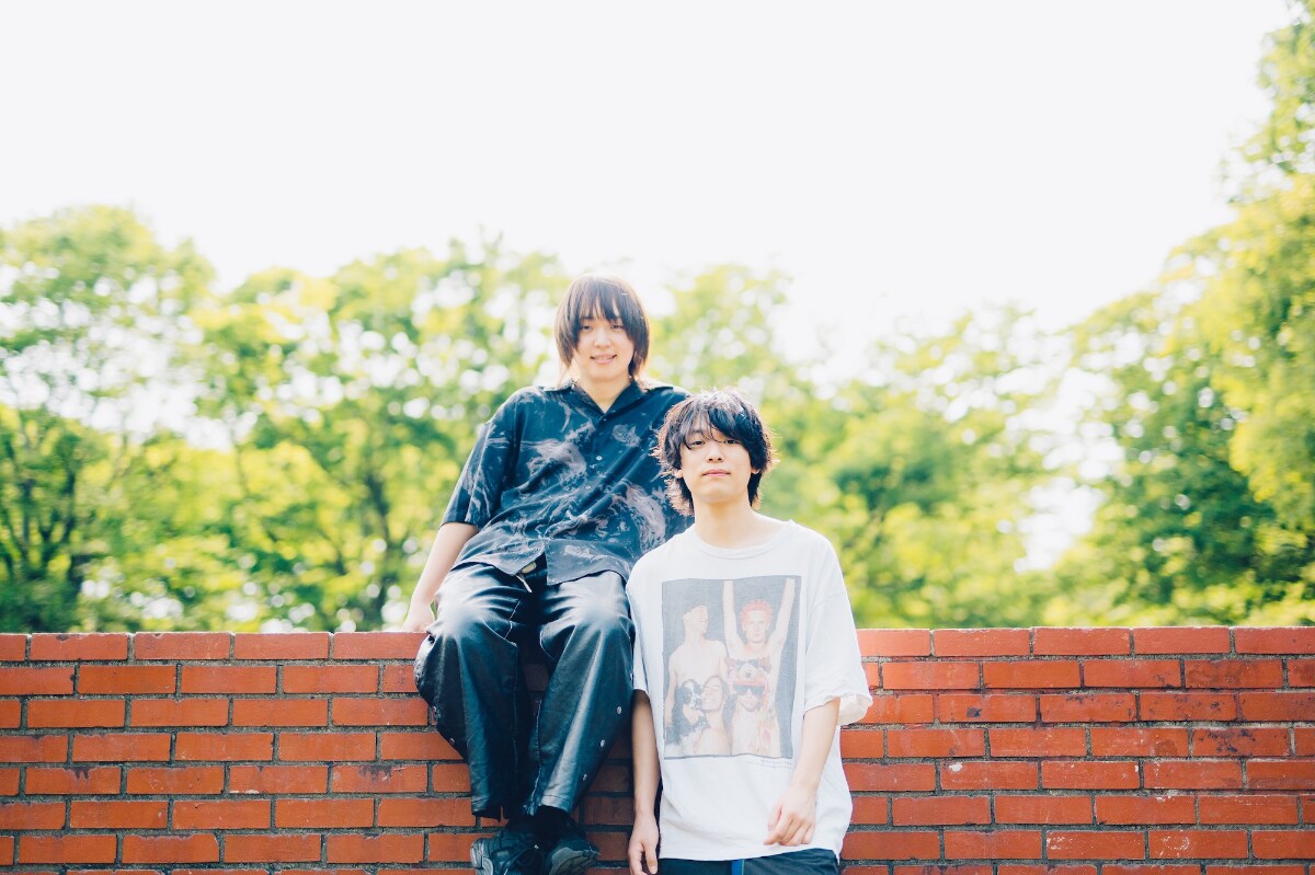 セカンドバッカーが年明け早々ライブ、ゲストは“うっすら”告知