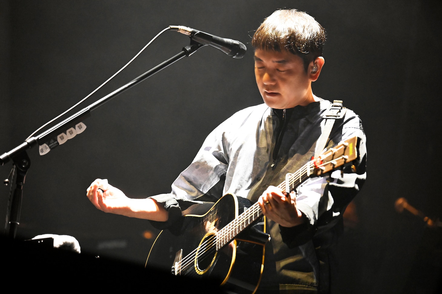 ゆず、25年前と現在が交錯する「トビラ」リバイバルライブ　若かりしゆずとの“戦い”の結末は