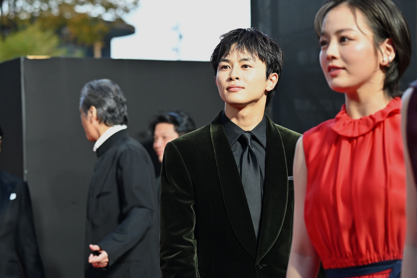 華々しく開幕「東京国際映画祭」レッドカーペットに髙橋海人、佐野晶哉、草川拓弥、吉井和哉、岩田剛典ら登場