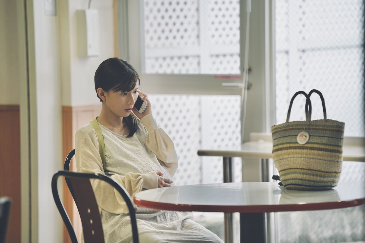 芳根京子×髙橋海人が表現する結婚・出産「君の顔では泣けない」場面カット解禁