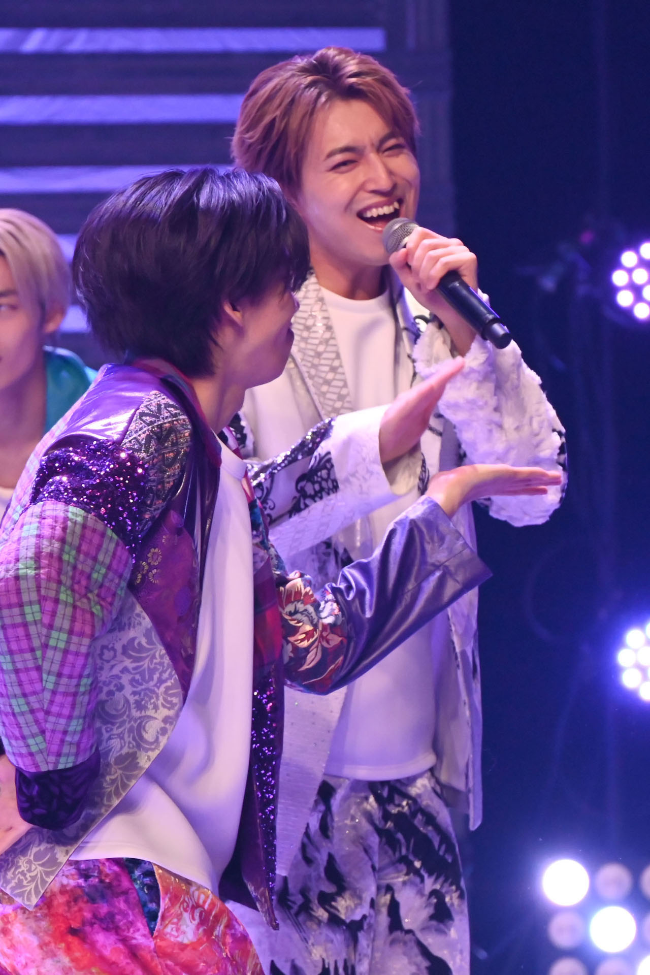 手前からリョウガ、タカシ。