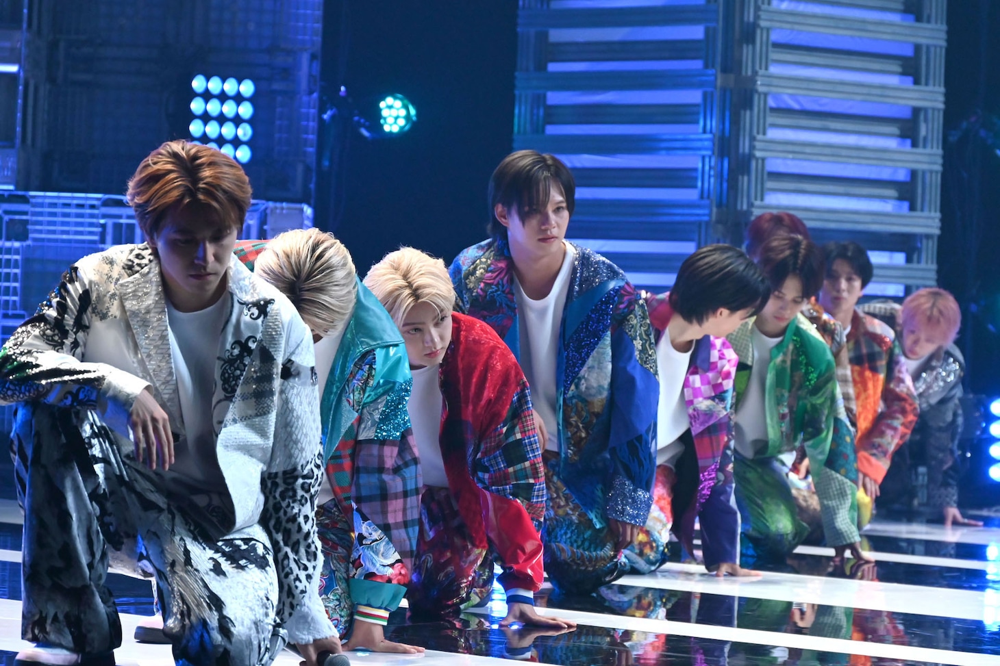 「メタルなかよし」のパフォーマンスの様子。