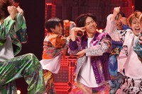 「メタルなかよし」のパフォーマンスの様子。