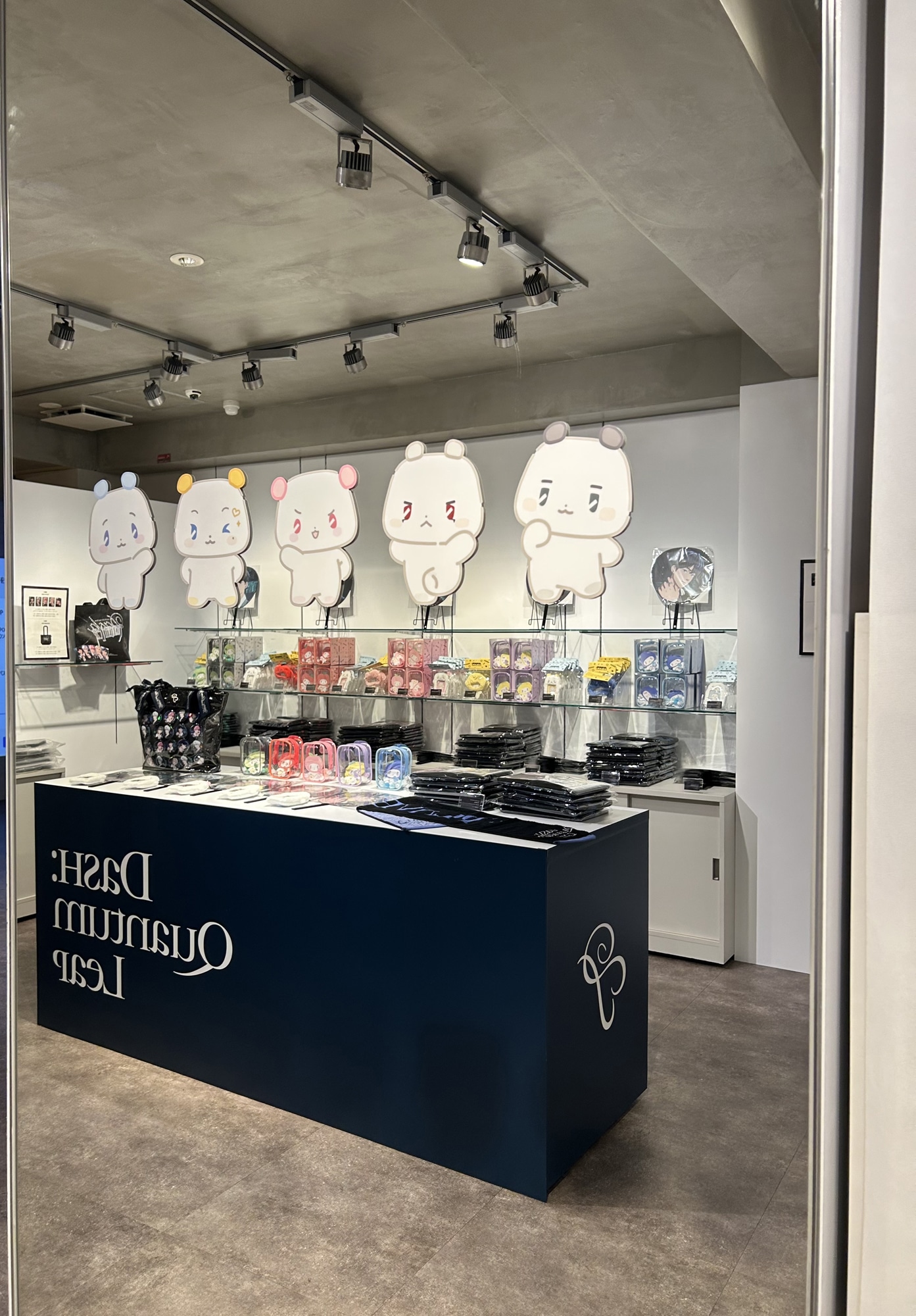 「2025 PLAVE Asia Tour [DASH: Quantum Leap] in Japan POP-UP STORE」より。