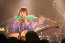 坂口有望「歌十年tour -うたってんねん-」の様子。（撮影：石川雄斗）