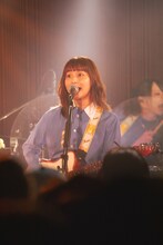 坂口有望「歌十年tour -うたってんねん-」の様子。（撮影：石川雄斗）