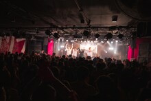 坂口有望「歌十年tour -うたってんねん-」の様子。（撮影：石川雄斗）