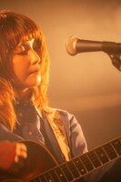 坂口有望「歌十年tour -うたってんねん-」の様子。（撮影：石川雄斗）