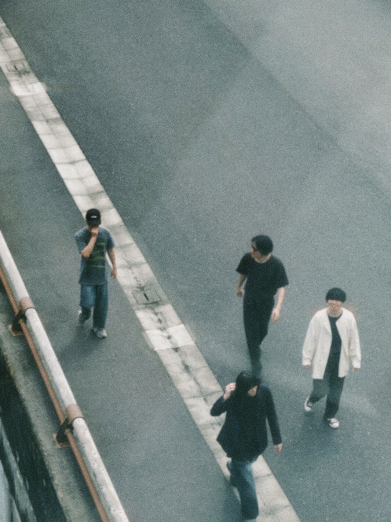 ひとひらの新しいアーティスト写真。