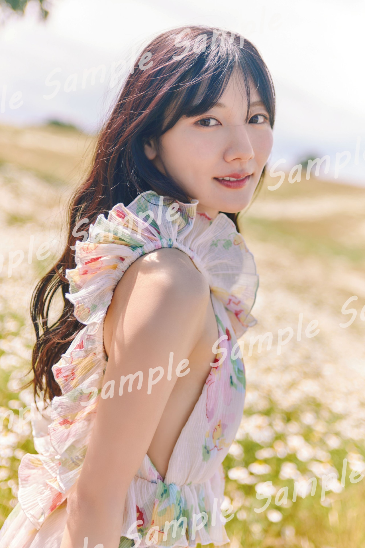 河田陽菜（日向坂46）2nd写真集「テイクオフ」封入特典ポストカード（Photo by SAKAI DE JUN）