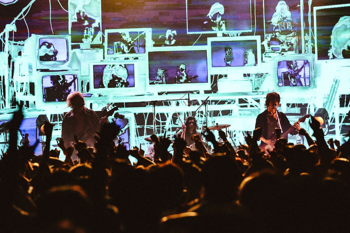 w.o.d.「TOKYO CALLING」ライブMVより。