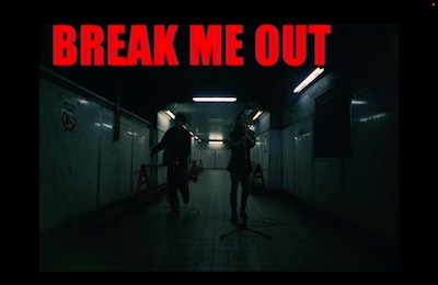 CRYXIS「Break Me Out」ミュージックビデオより。