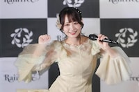 「好きだよとどっちが先に言うのか？」で初のメインメンバー入りを果たした市原紬希。©OVERSE/KING RECORDS