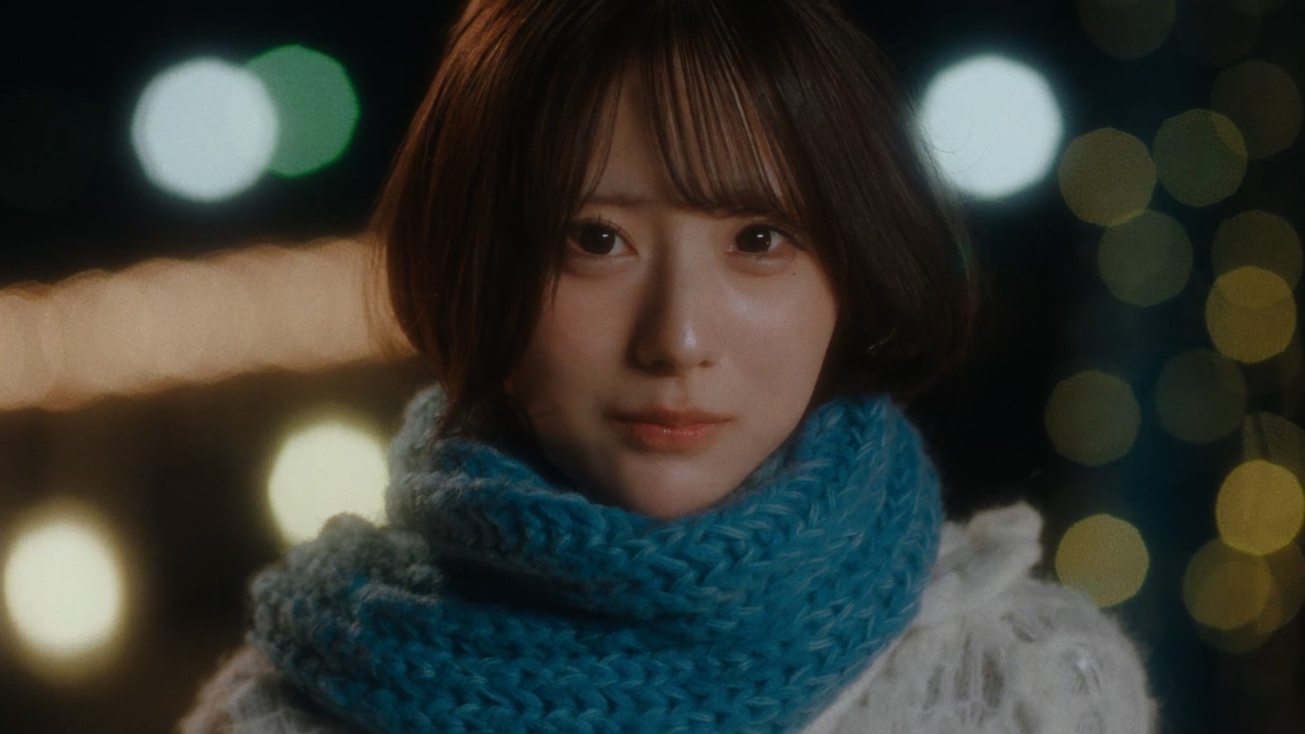 Rain Tree「好きだよとどっちが先に言うのか？」MVより、綾瀬ことり。©OVERSE/KING RECORDS