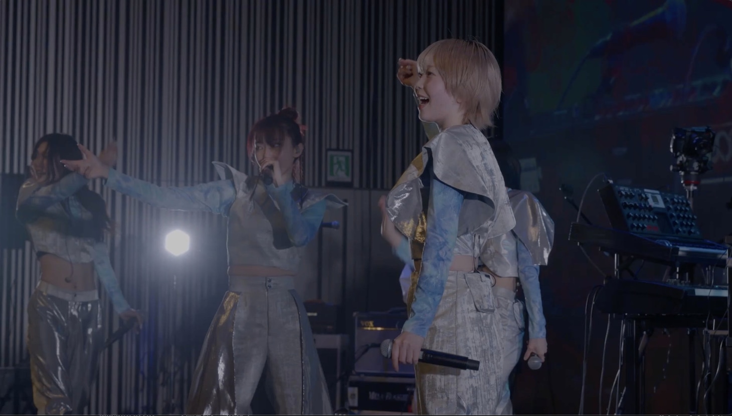 「ExWHYZ & cross-dominance by Ryo‘LEFTY’Miyata - Live at SAKURA MUSIC FES. 2025」場面カット