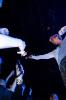 SATOHのライブの様子。（撮影：Hideki Sakamaki）