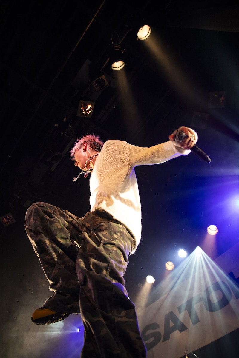 Linna Figg(Vo)(撮影:Hideki Sakamaki)