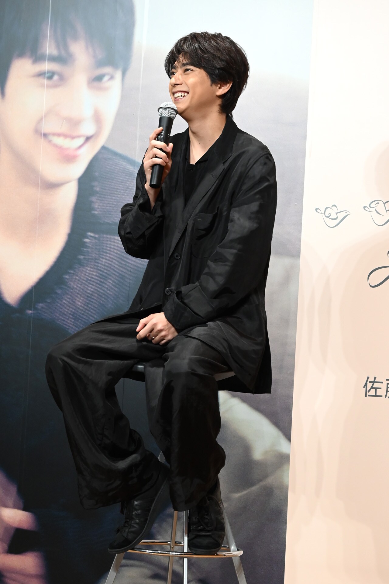 timelesz佐藤勝利、初ソロ写真集「A Bird on Tiptoe」お気に入りは