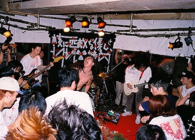 TIVE「NIPPON TOUR」の様子。