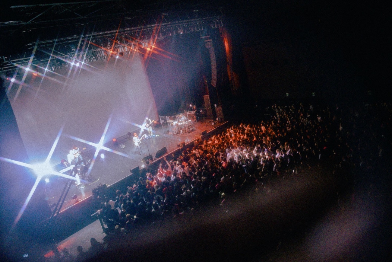 「a子 LIVE TOUR 2025 "Odyssey"」の様子。（Photo by Goku Noguchi）
