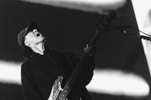 佐藤雅俊（B）（Photo by Taka"nekoze photo”）